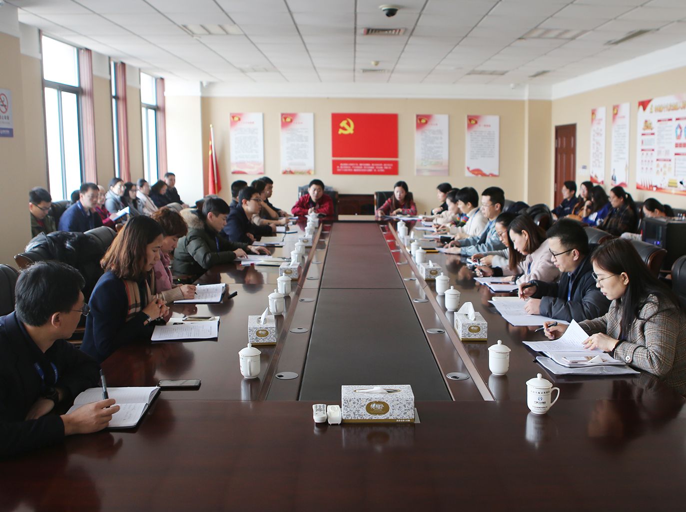 集團(tuán)辦公室組織召開行政辦公系統(tǒng)內(nèi)部交流座談