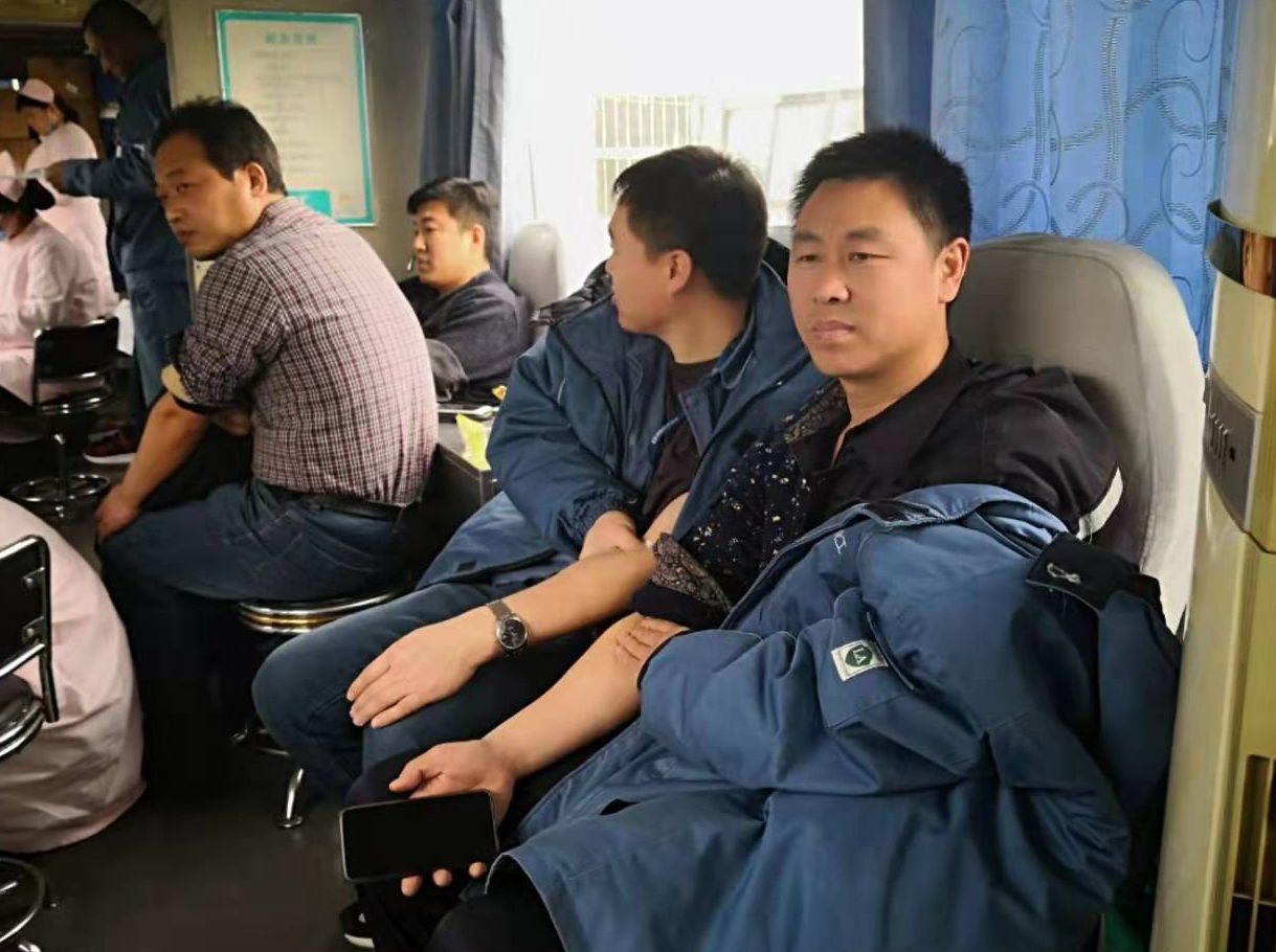 心血傳遞，讓愛(ài)流淌——萬(wàn)達(dá)集團(tuán)組織員工積極參與無(wú)償獻(xiàn)血活動(dòng)